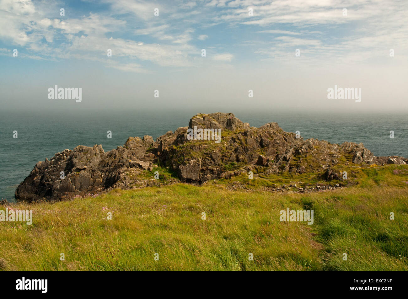 Bank der Seenebel Annäherung an die Insel Fund Stockfoto