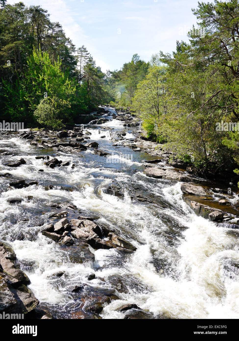 Fällt der Dochart, River Dochart Killin Dorf, Perthshire, Schottland, Großbritannien. Stockfoto