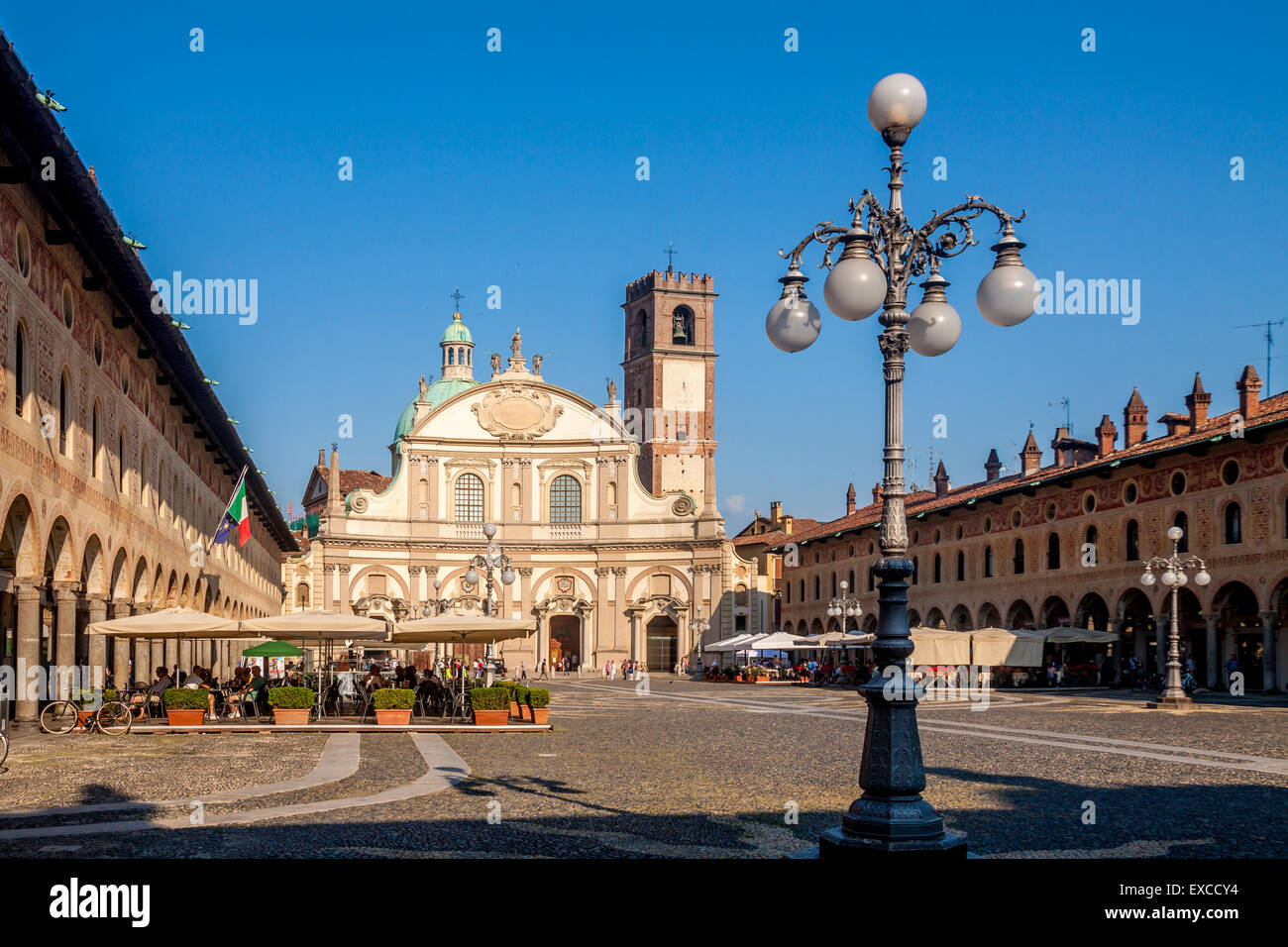 Reinassance Ducale Platz in Vigevano, in der Nähe von Mailand, Italien Stockfoto