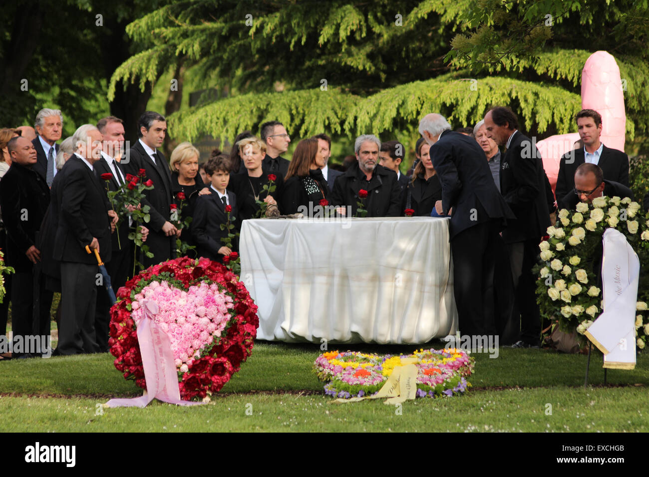 Beerdigung von Udo Jürgens am Wiener Zentralfriedhof mit: Sonja Jürgens, Jenny Jürgens, Manfred Bockelmann wo: Wien, Österreich bei: 9. Mai 2015 Stockfoto