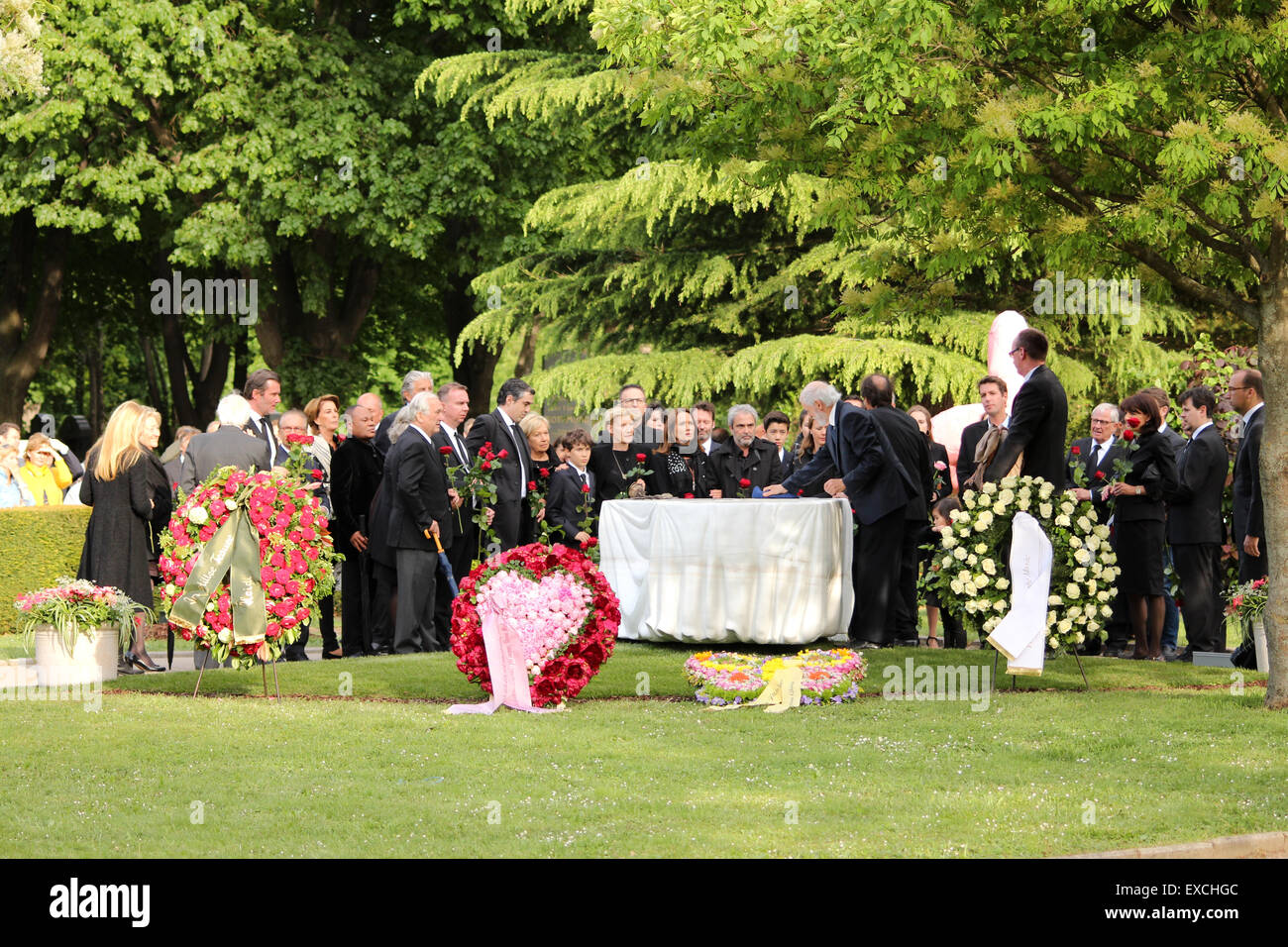 Beerdigung von Udo Jürgens am Wiener Zentralfriedhof mit: John Jürgens, Sonja Jürgens, Jenny Jürgens wo: Wien, Österreich bei: 9. Mai 2015 Stockfoto