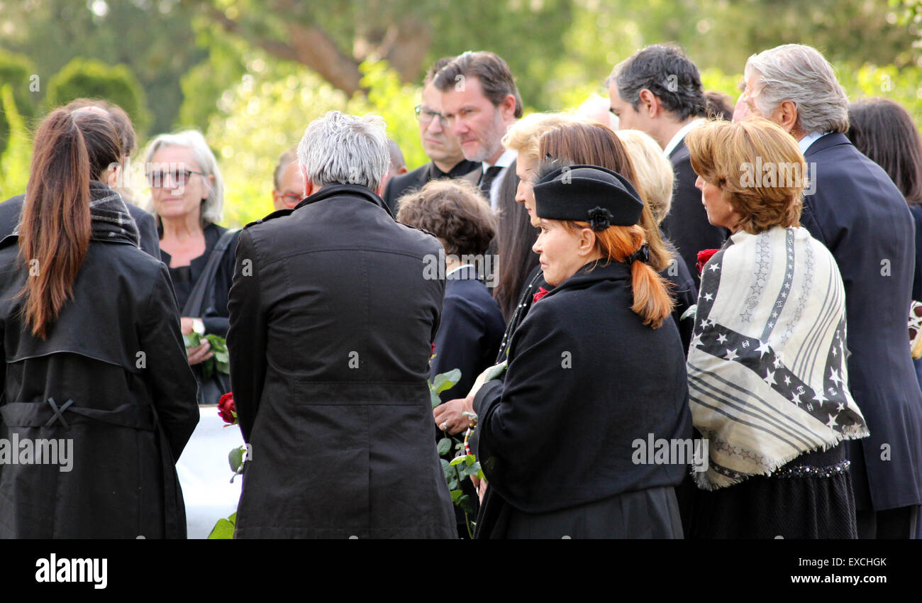 Beerdigung von Udo Jürgens am Wiener Zentralfriedhof mit John Jürgens