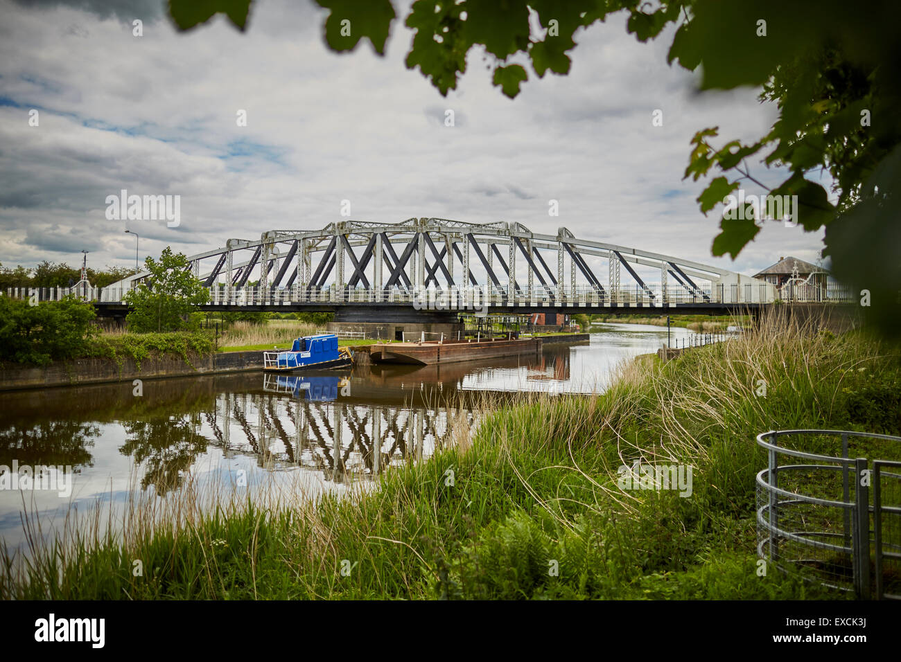 Abgebildet, diese Brücke über den River Weaver wurde 1932 erbaut und war der erste des Landes ruhen auf einem schwimmenden Ponton. Es Stockfoto