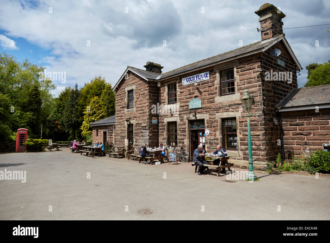 Delamere Bahnhof am 22. Juni 1870 eröffnet. Es dient der Dorf Delamere und Delamere Wald in Cheshire, England Stockfoto