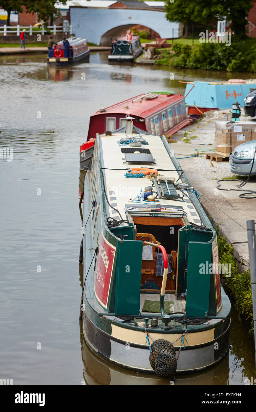 Kings Lock Inn Middlewich Kanal in Cheshire Stockfoto