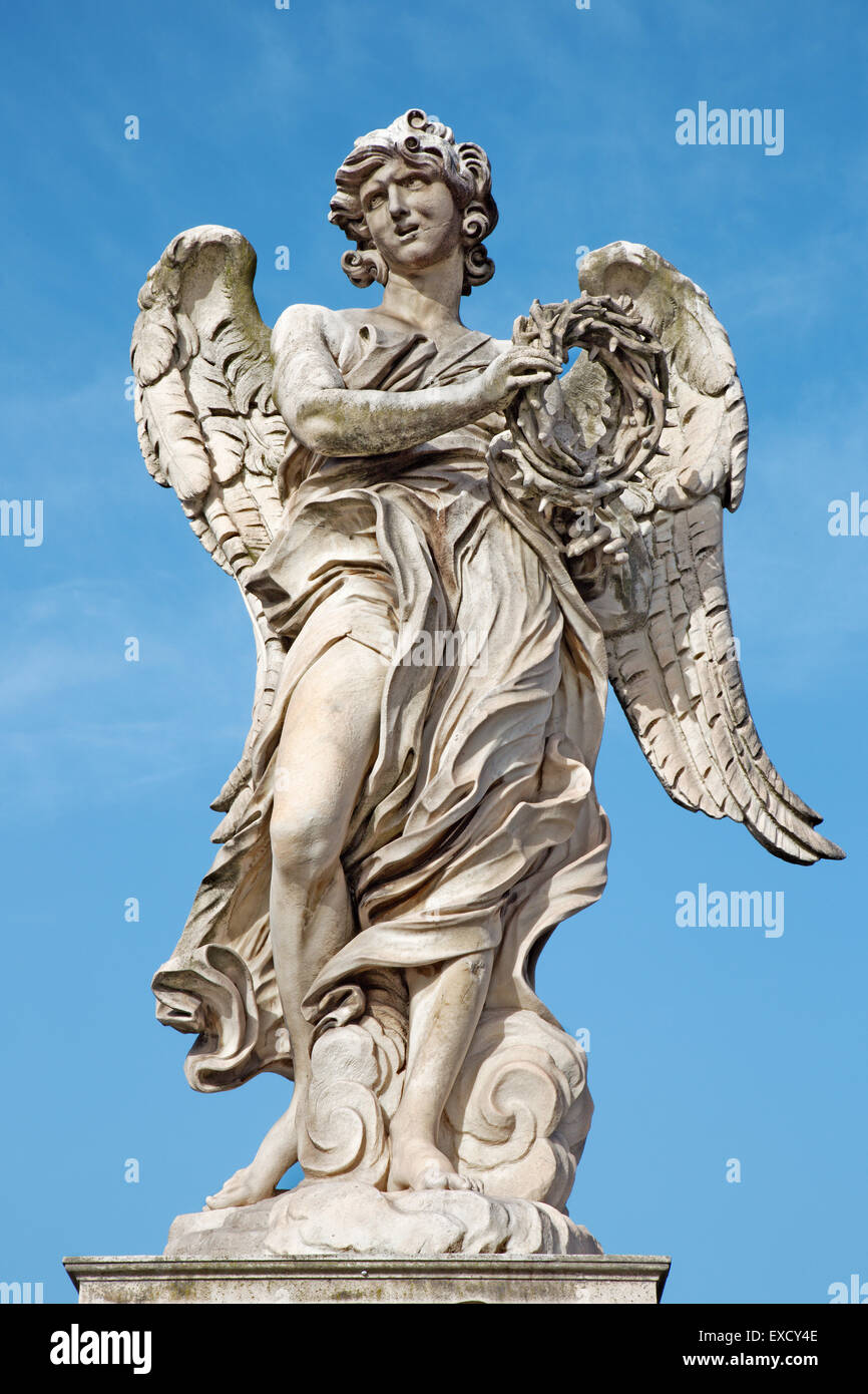 Rom, Italien - 27. März 2015: Ponte Sant'Angelo - Engel-Brücke - Engel mit Dornenkrone G. L. Bernini und Sohn Paolo. (o Stockfoto