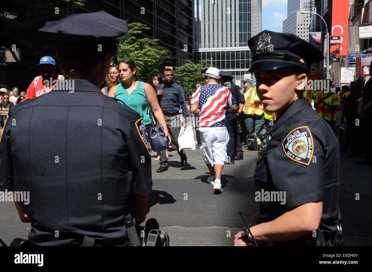 weibliche Frauen Polizei Polizei New york Stockfoto