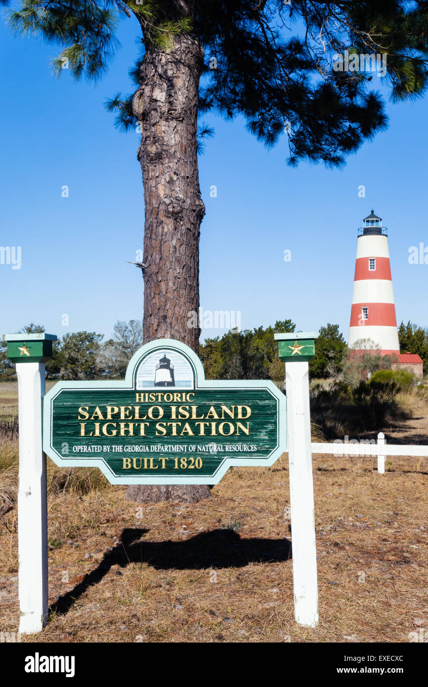 Sapelo Insel Leuchtturm und Zeichen, Sapelo Island, Georgia Stockfoto