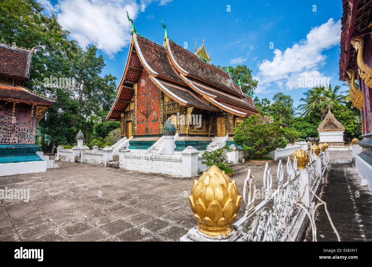 Demokratische Volksrepublik Laos, Luang Prabang, Tempel der goldenen Stadt, Blick auf die SIM-Karte, die wichtigsten Halle des Wat Xieng Thong Stockfoto
