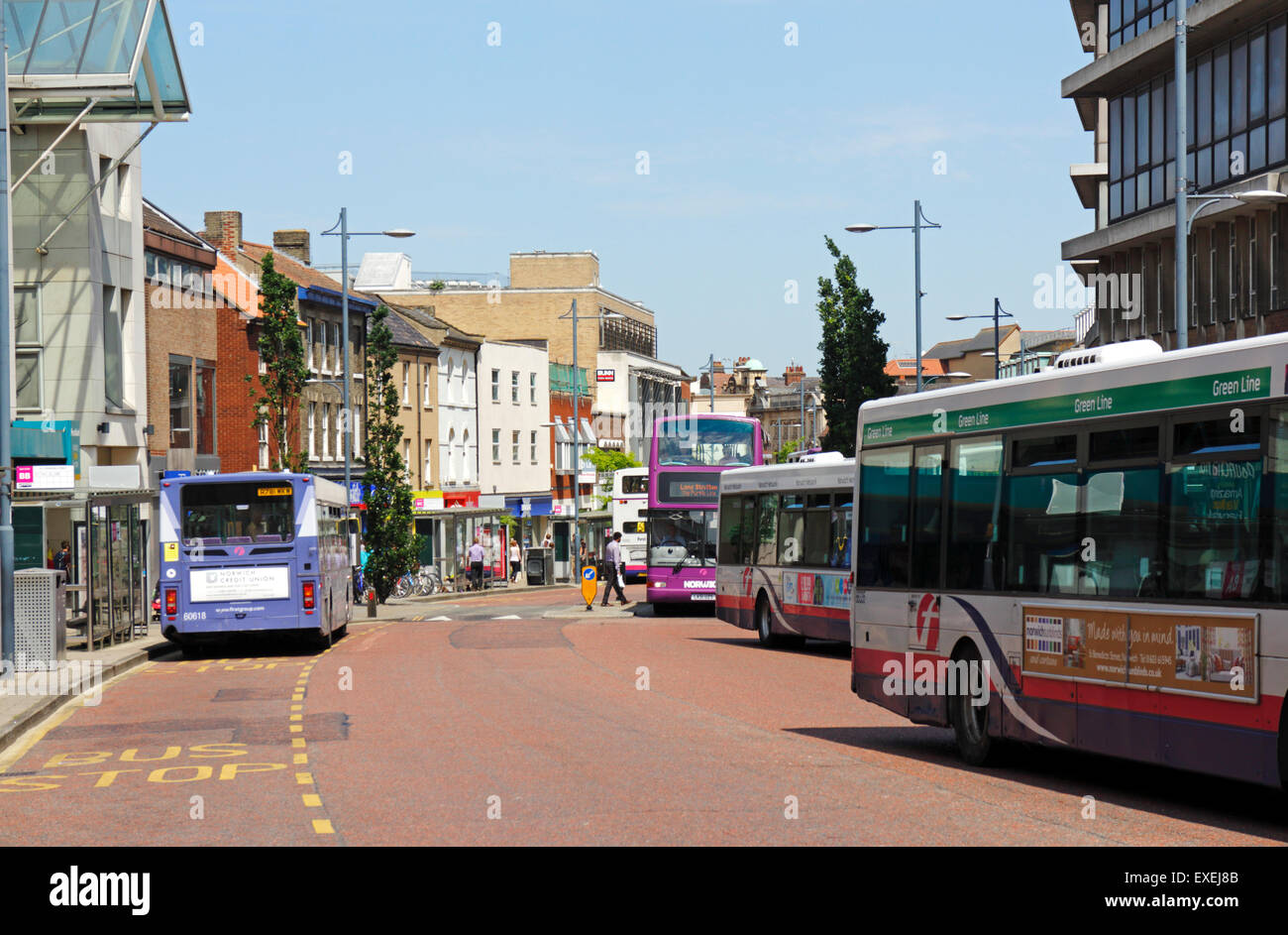 Ein Blick auf St. Stephen Street in der Innenstadt von Norwich, Norfolk, England, Vereinigtes Königreich. Stockfoto