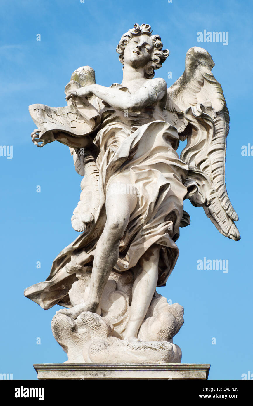 Rom, Italien - 27. März 2015: Rom - Engel mit dem Superscription von Gian Lorenzo Bernini (1598-1680) und Sohn Paolo (origina Stockfoto