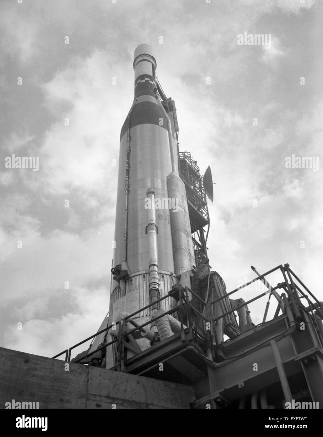 Der Lunar Orbiter V wurde am 6. November 1966 von Pad 13 aus gestartet. Diese Mission war Teil des Programms der NASA, die Mondoberfläche in Vorbereitung auf die Apollo-Missionen zu fotografieren, und lieferte wichtige Daten für die Mondforschung. Stockfoto