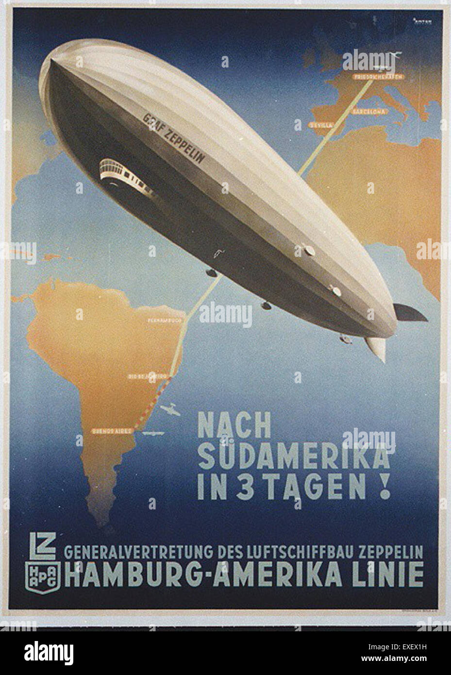 Dieses Vintage-Poster der Hamburg America Line zeigt ein Zeppelin-Luftschiff, das für den Passagier- und Frachttransport über den Atlantik eingesetzt wird. Die Hamburg America Line Betrieb diese Luftschiffe Anfang des 20. Jahrhunderts und trug damit zur Entwicklung des Luftverkehrs in Europa und darüber hinaus bei. Stockfoto
