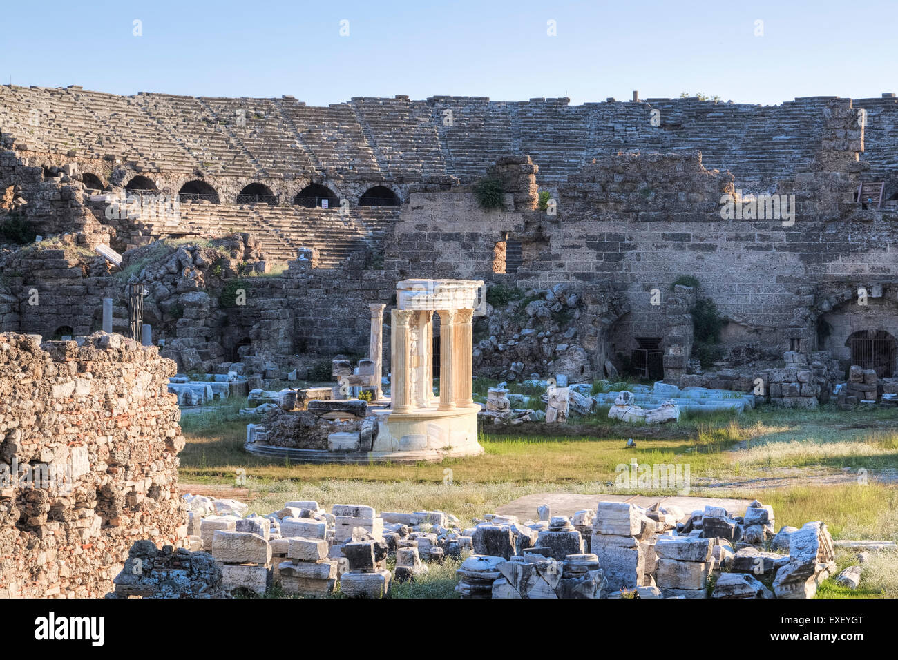 Tempel der Tyche, Side, Antalya, Pamphylien, Türkei Stockfoto