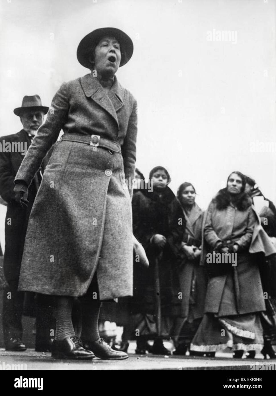 Sylvia Pankhurst war eine prominente Suffragette, die für ihr Engagement für Frauenrechte im frühen 20. Jahrhundert bekannt war. Dieses Porträt fängt ihre Rolle im Kampf um das Wahlrecht und die Gleichstellung der Geschlechter ein. Stockfoto