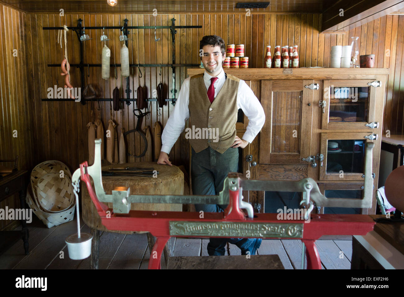 1900 Doon Heritage Village Mennonite Mann Fleischerei Stockfoto