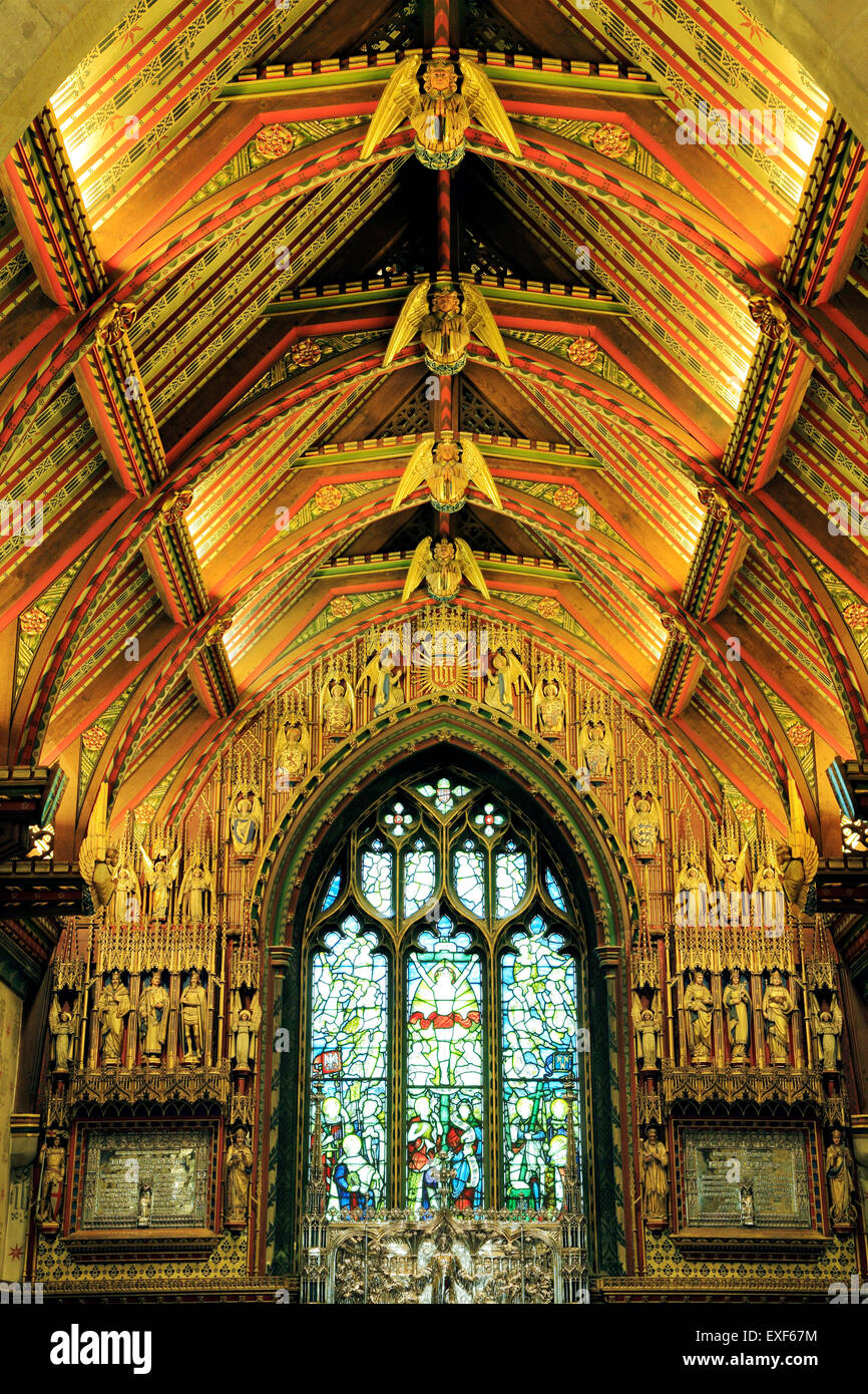 Sandringham Pfarrkirche, Chor Engel Innendach, Anfang des 20. Jahrhunderts neugotischen, Norfolk, England UK Stockfoto
