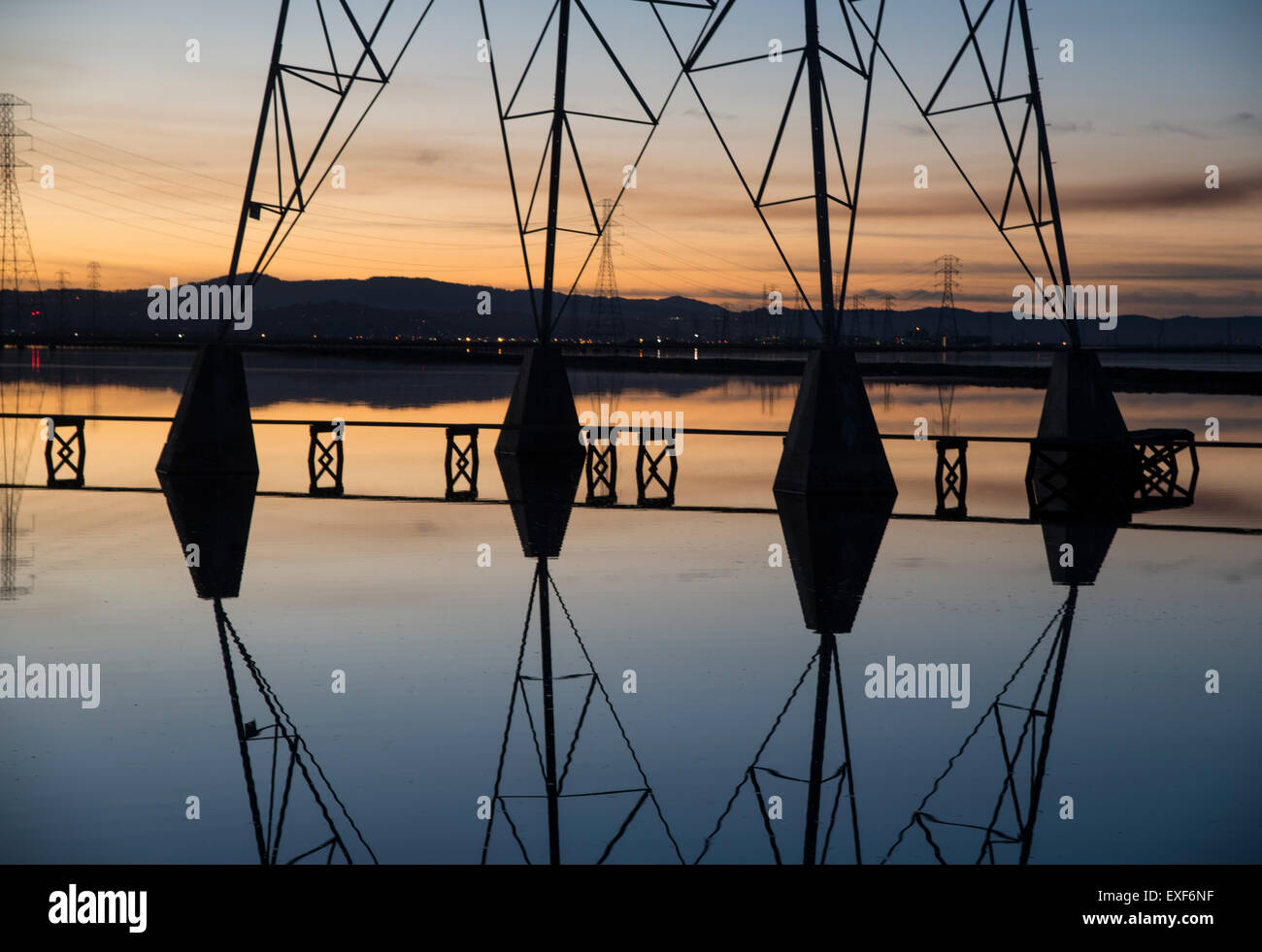 Ein Spiegelbild der Macht in der San Francisco Bay Area Stockfoto