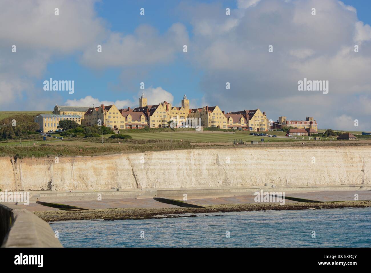 Roedean School auf Kreidefelsen in der Nähe von Brighton, East Sussex, England Stockfoto