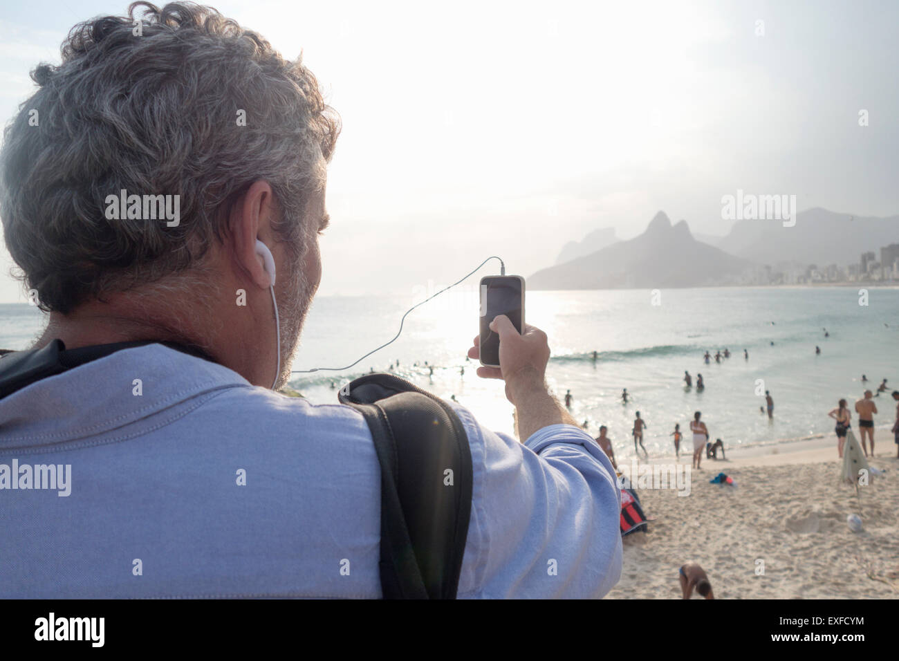 Menschen nehmen Foto von Ansicht, Strand von Ipanema, Rio De Janeiro, Brasilien Stockfoto