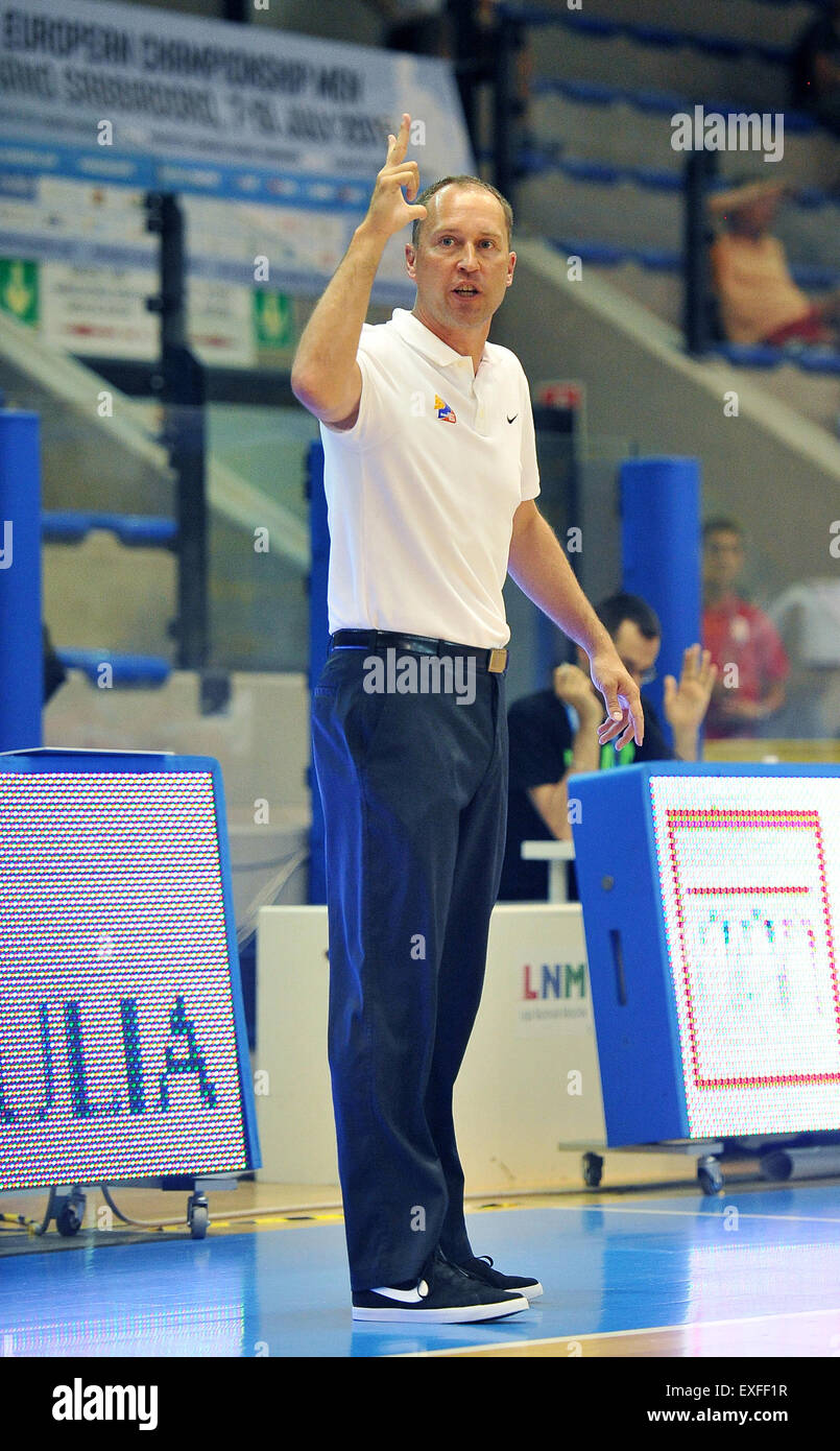 Lignano, Italien. 13. Juli 2015.  Trainer Petr Czudeka der Tschechischen Republik Gesten während der U20 FIBA Basketball-Europameisterschaft-Männer Runde zwei. 13. Juli 2015.  Bildnachweis: Simone Ferraro/Alamy Live-Nachrichten Stockfoto