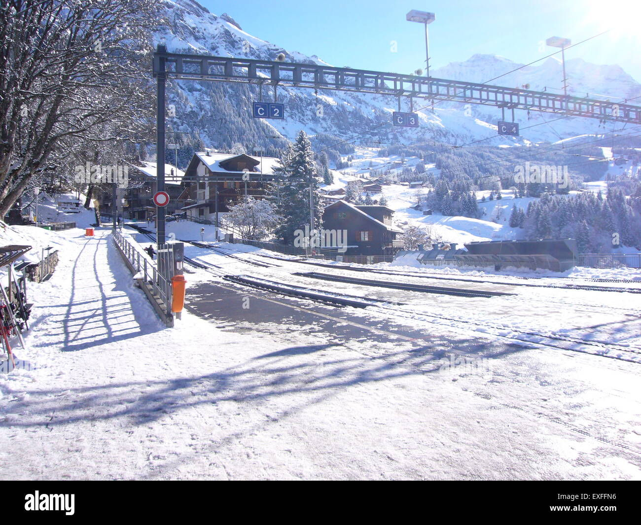 Wengen Schweiz Berner Oberland, Skifahren, Züge, Schnee, Blockhütten Stockfoto