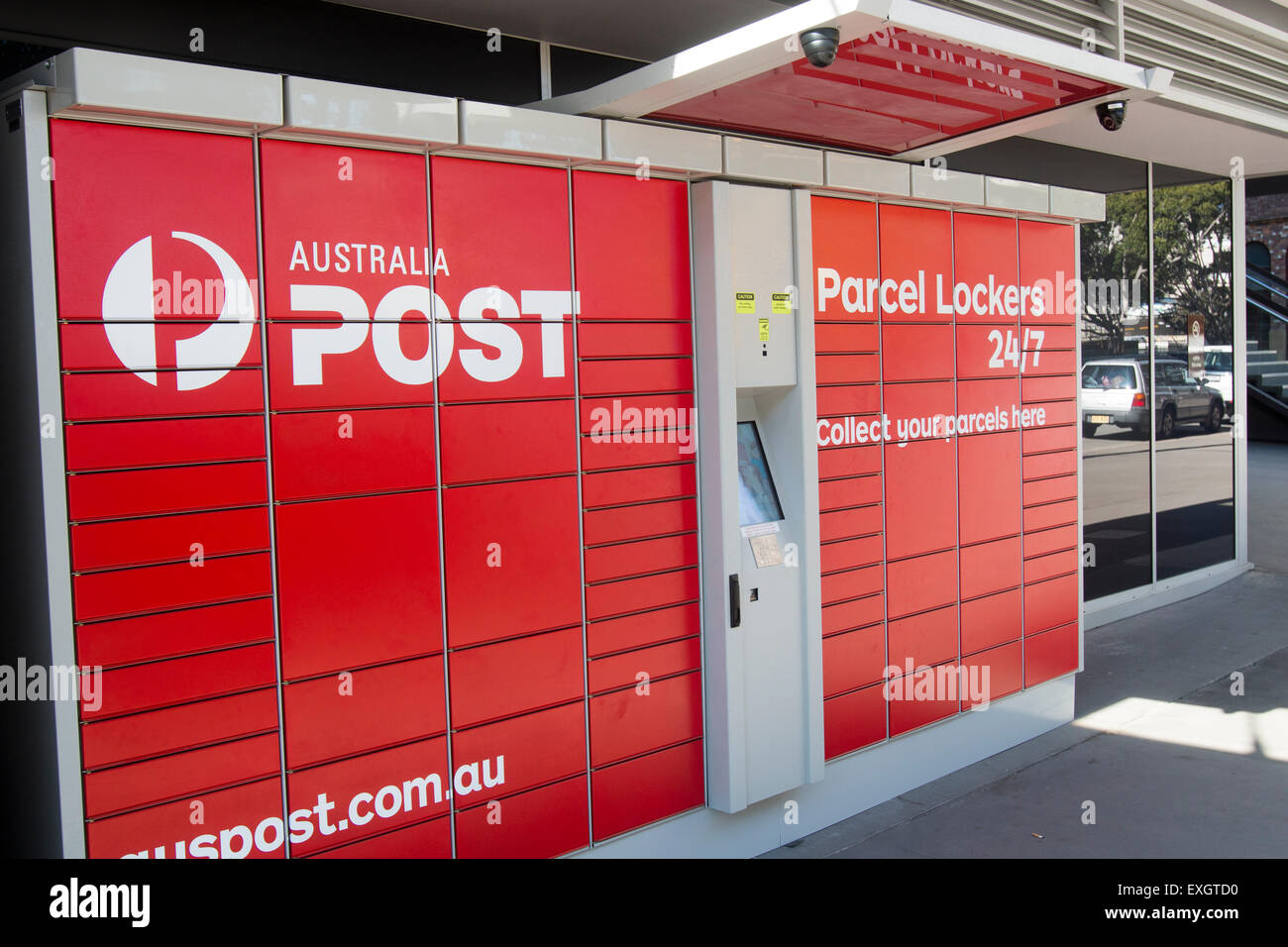 Deutsche Post hat Paket Schließfächer landesweit für bequemer Sammlung von sicheren Pakete für Kunden eingeführt. Stockfoto