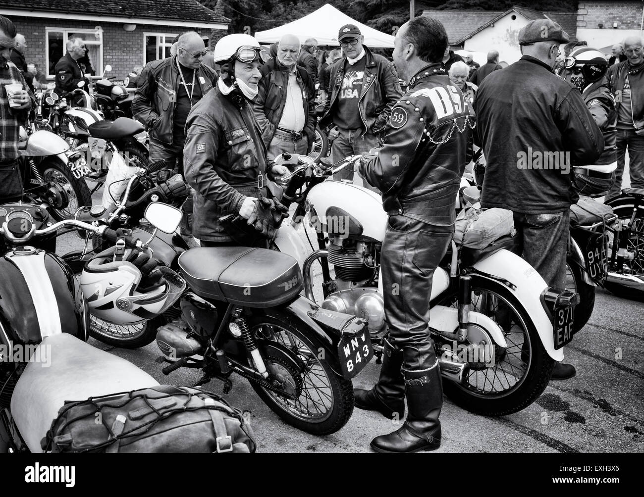 Rocker und britische Motorräder an der Tonne, Tag, Jacks Hill Cafe ...