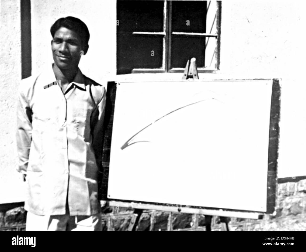 Reverend Kajur, ein Student am Union Biblical Seminary in Maharashtra, Indien, um 1, symbolisiert die starke Tradition der theologischen Bildung in Indien. Das Seminar war ein integraler Bestandteil der christlichen Religionsausbildung in der Region. Stockfoto