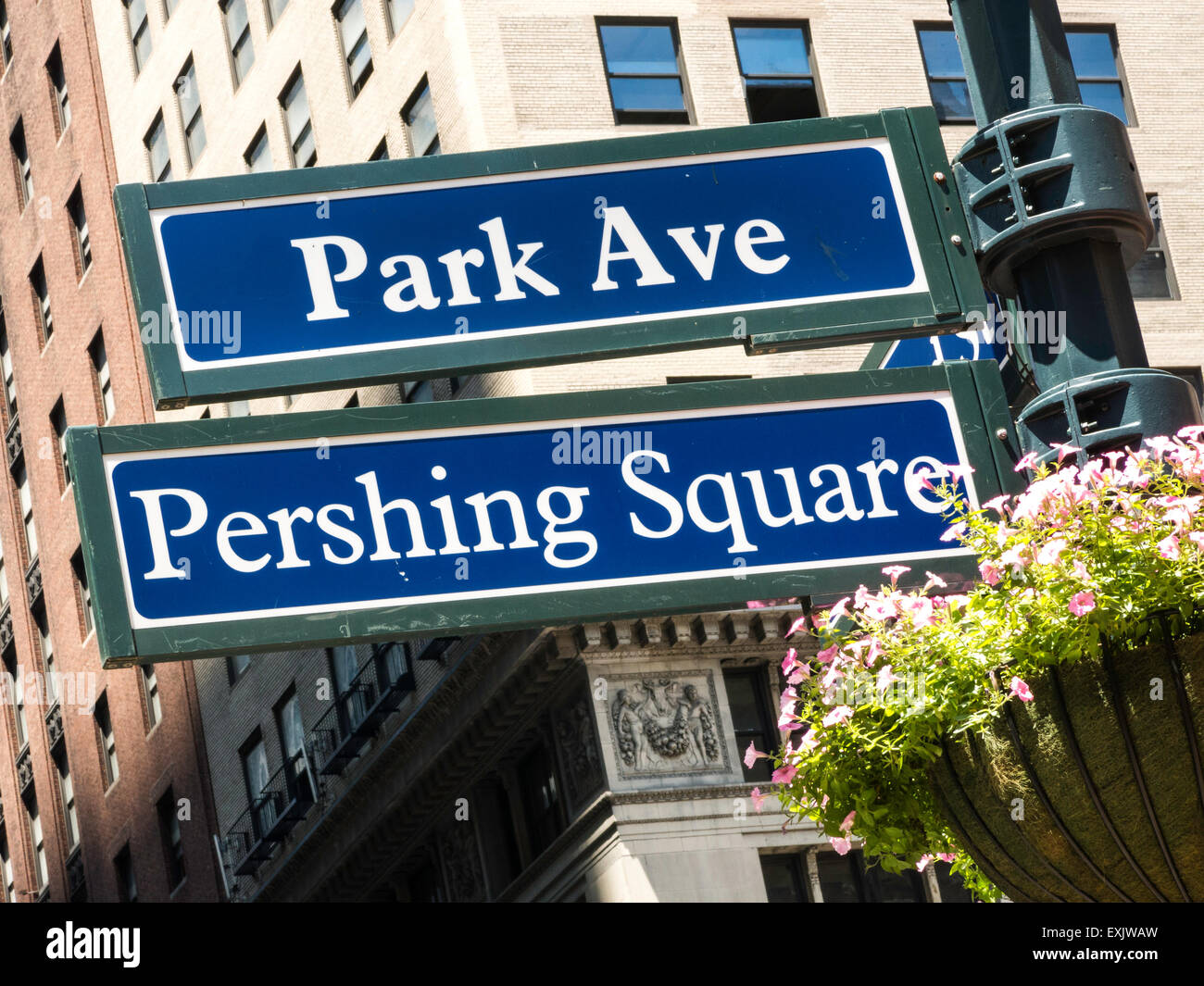 Pershing Square und Park Avenue Straßenschilder, NYC, USA Stockfoto