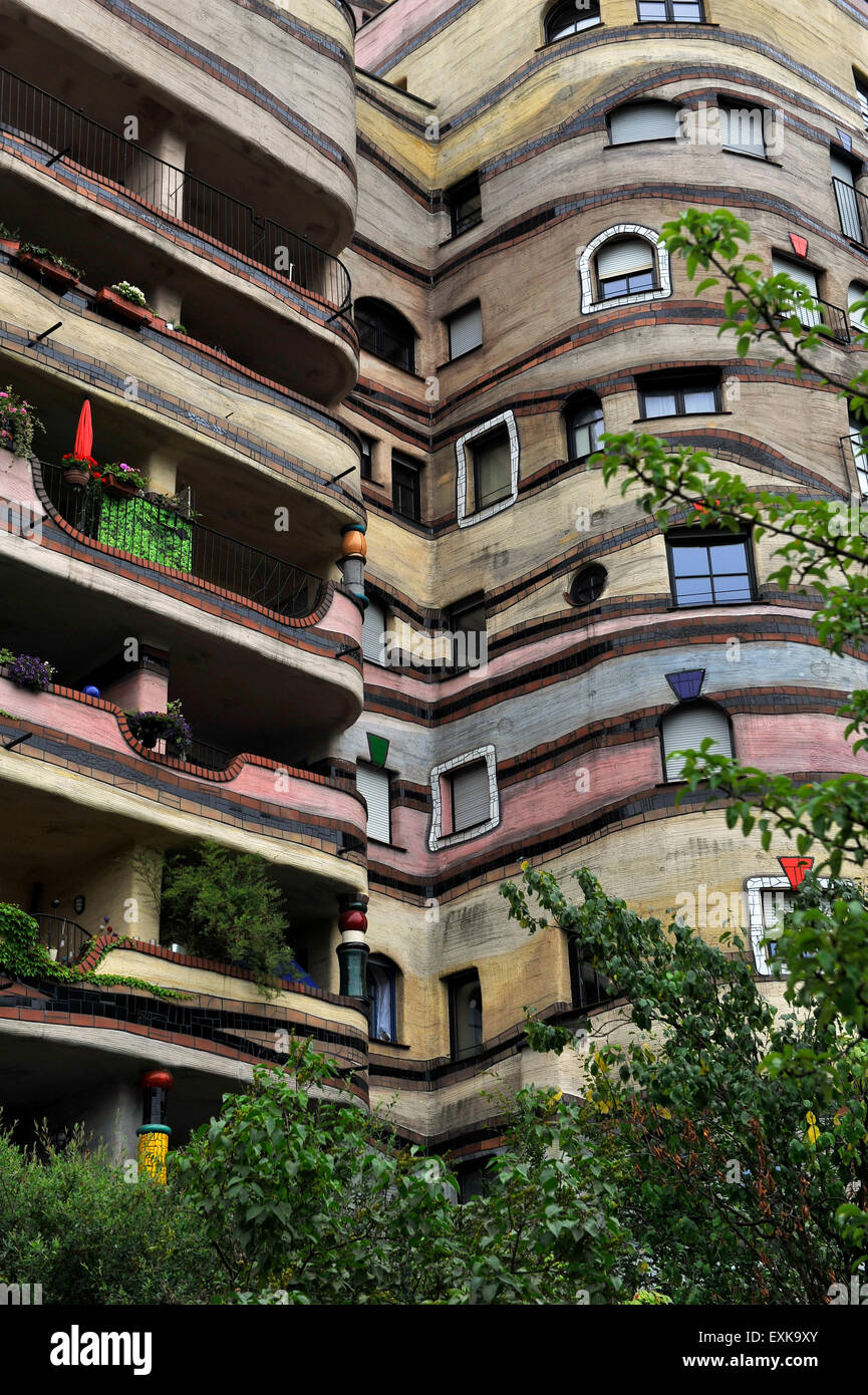 Wald-Spirale oder Waldspirale, Friedensreich Hundertwasser-Haus in Darmstadt Hessen Deutschland Europa Stockfoto