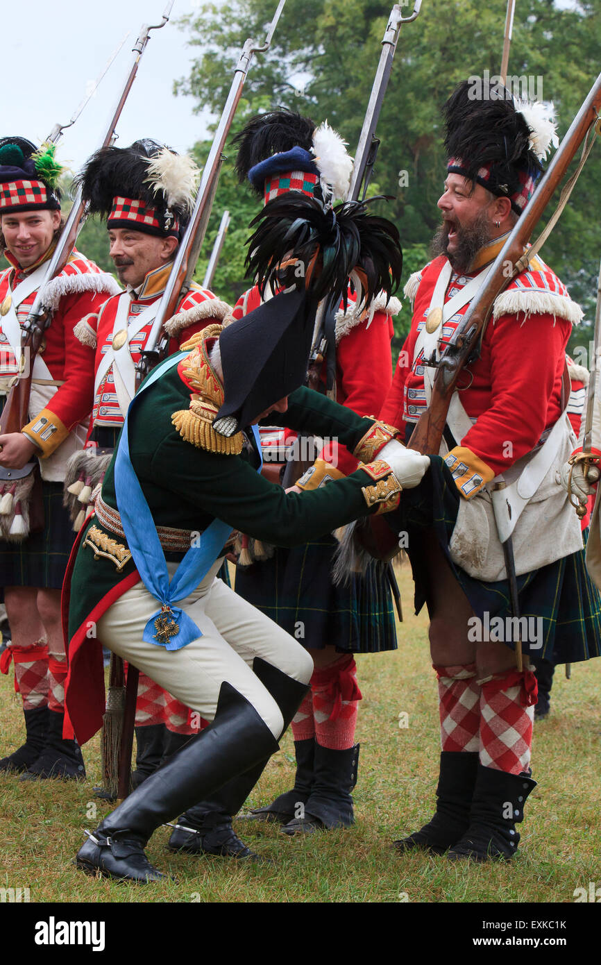 Russischen Zaren Alexander ich (1777-1825) Anheben der Kilt der schottischen Highlander an Rueil-Malmaison, Frankreich Stockfoto