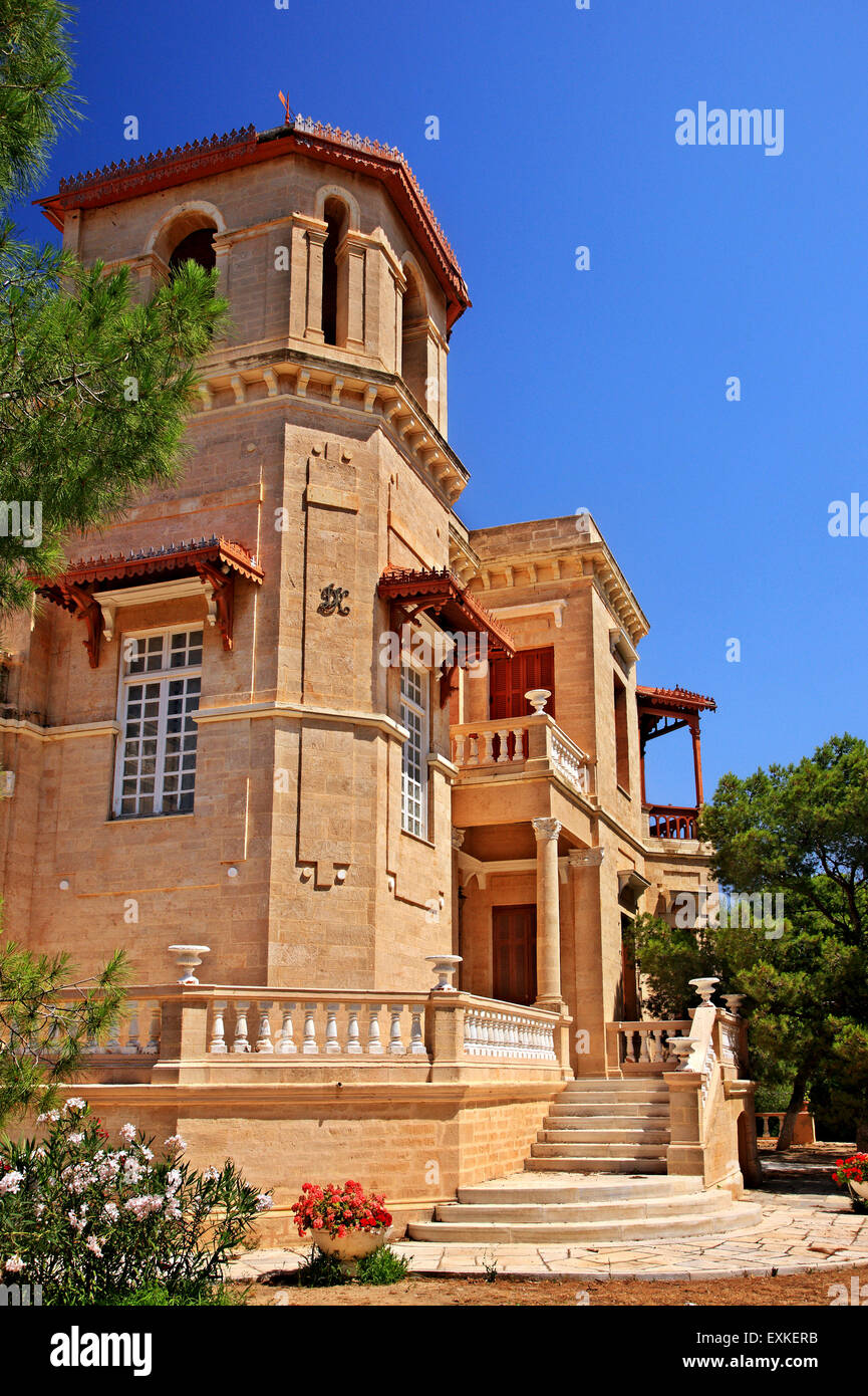 Schöne Villa im Dorf Posidonia ("Dellagrazia"), Syros Insel, Kykladen, Ägäis, Griechenland. Stockfoto