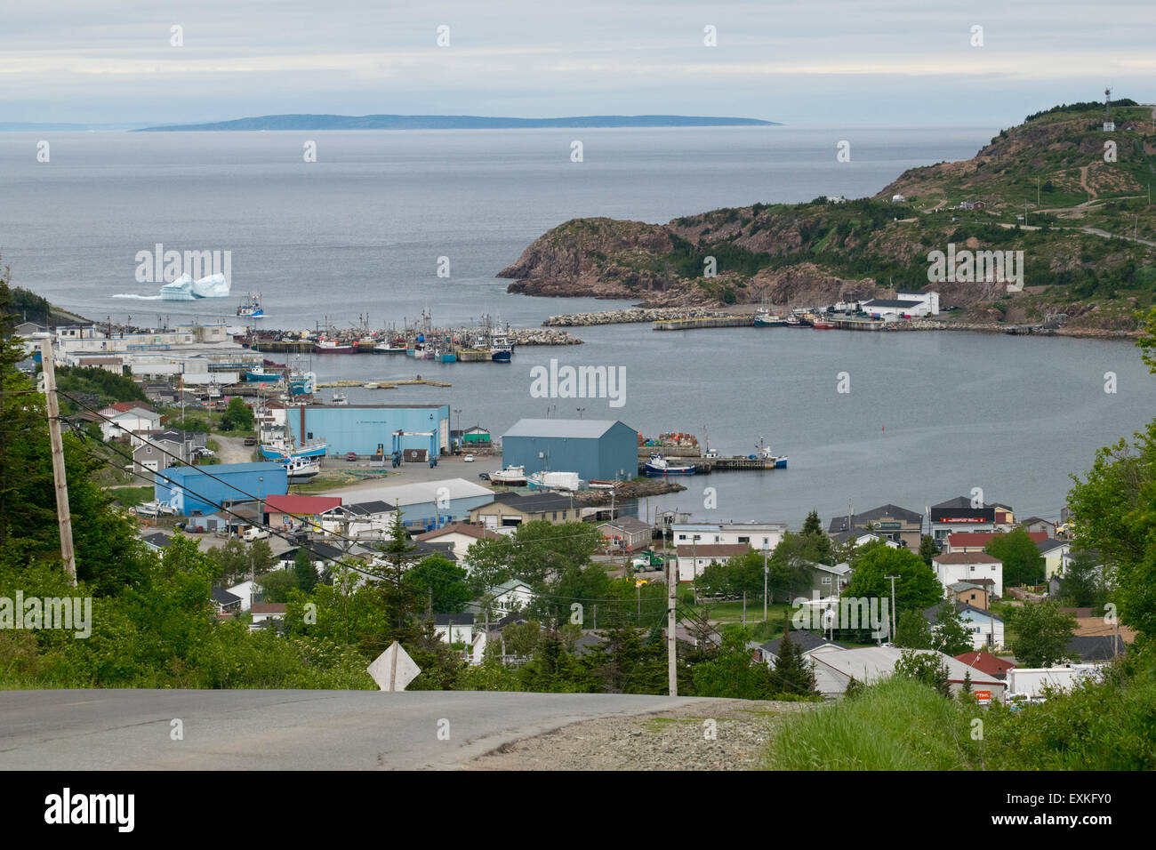 Ein Blick auf die Stadt und den Hafen von La Scie, Neufundland Stockfoto