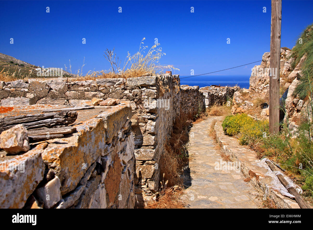 SA Michalis ("St. Michael") Dorf, an der Nordseite der Insel Syros, Kykladen, Griechenland ("Apano Meria"). Stockfoto