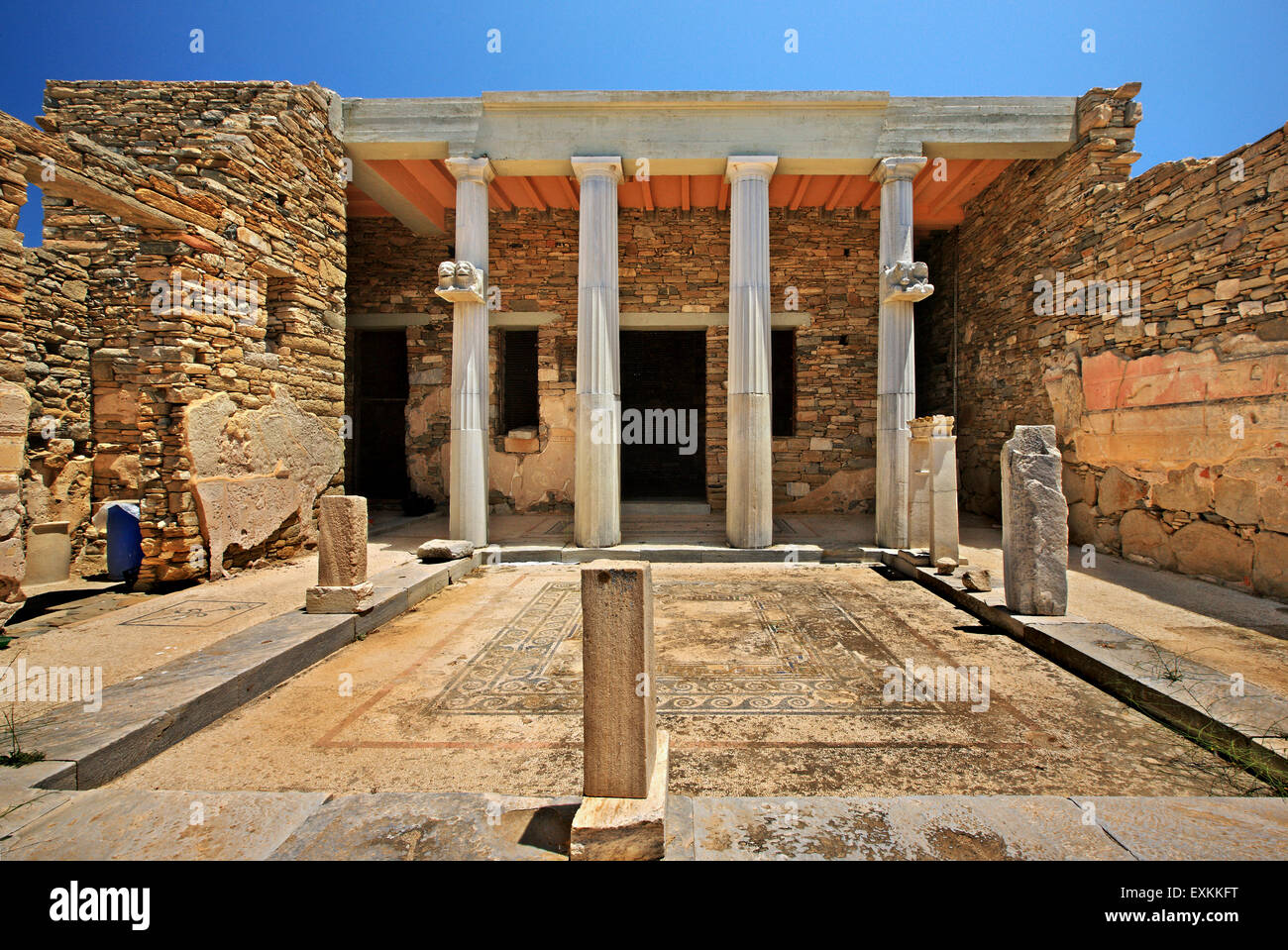 Das Haus des Dreizacks in der archäologischen Stätte von der "Heilige" Insel Delos. Kykladen, Griechenland. Stockfoto