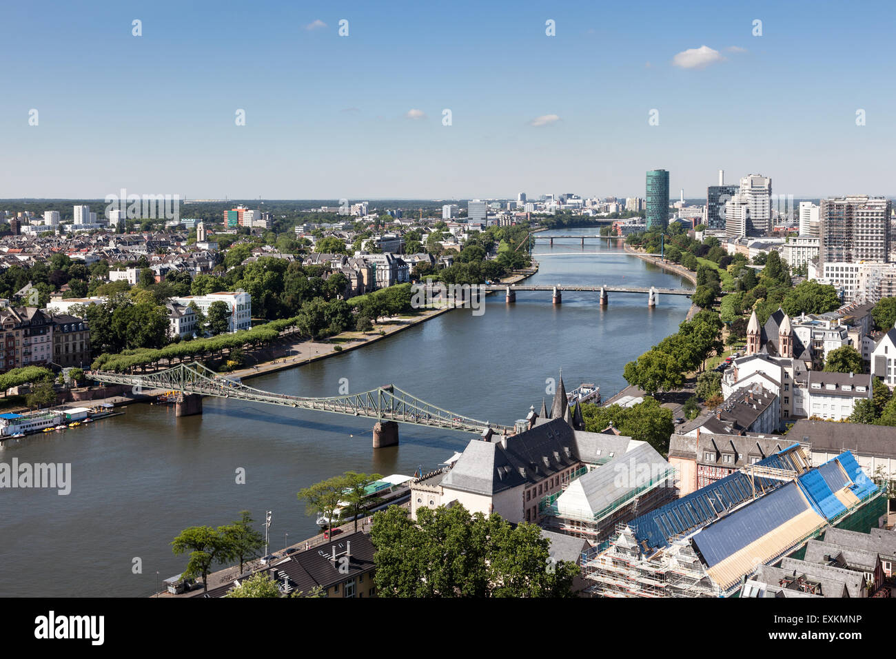 Mainufer in der Stadt Frankfurt Main, Hessen, Deutschland Stockfoto