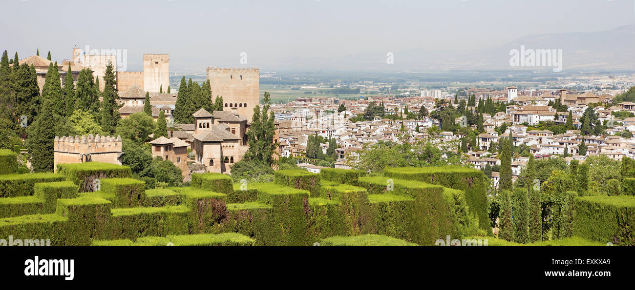 Granada - die Aussichten über die Alhambra Generalife Gärten. Stockfoto