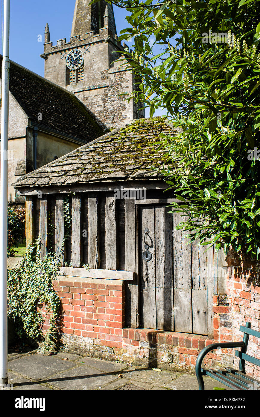 Alte Dorf aufhängt oder blinde Haus in Bromham Wiltshire UK Stockfoto