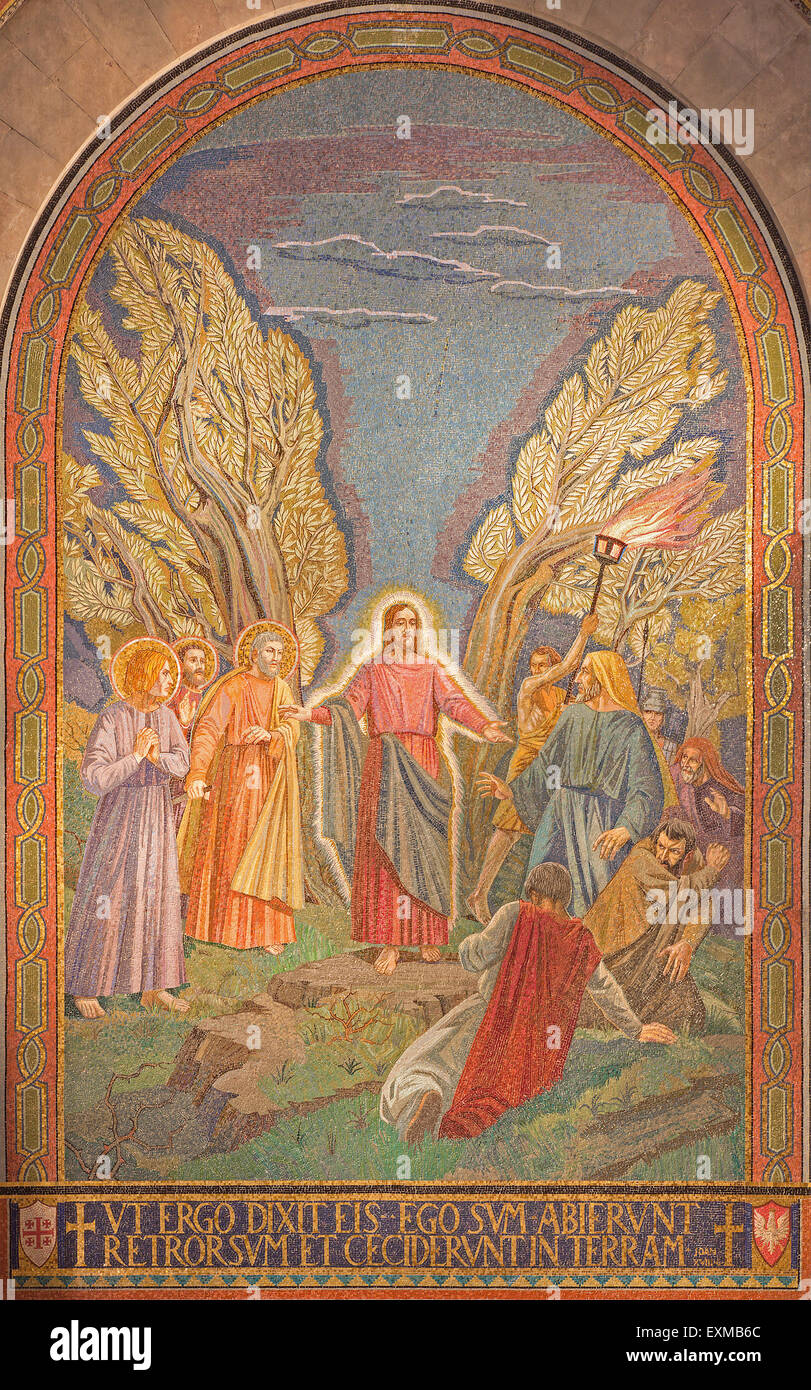 JERUSALEM, ISRAEL - 3. März 2015: Das Mosaik der Arretierung der Jesus im Garten Getsemani in The Church of All Nations Stockfoto