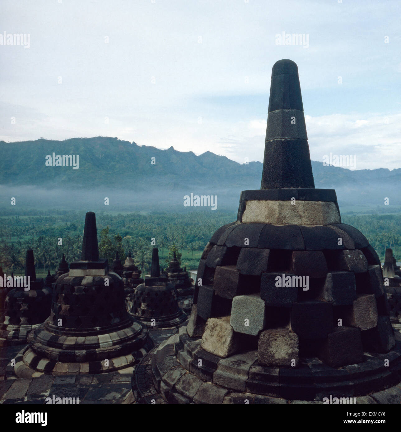 Sailendra Java Sailendra tempel -Fotos und -Bildmaterial in hoher Auflösung – Alamy
