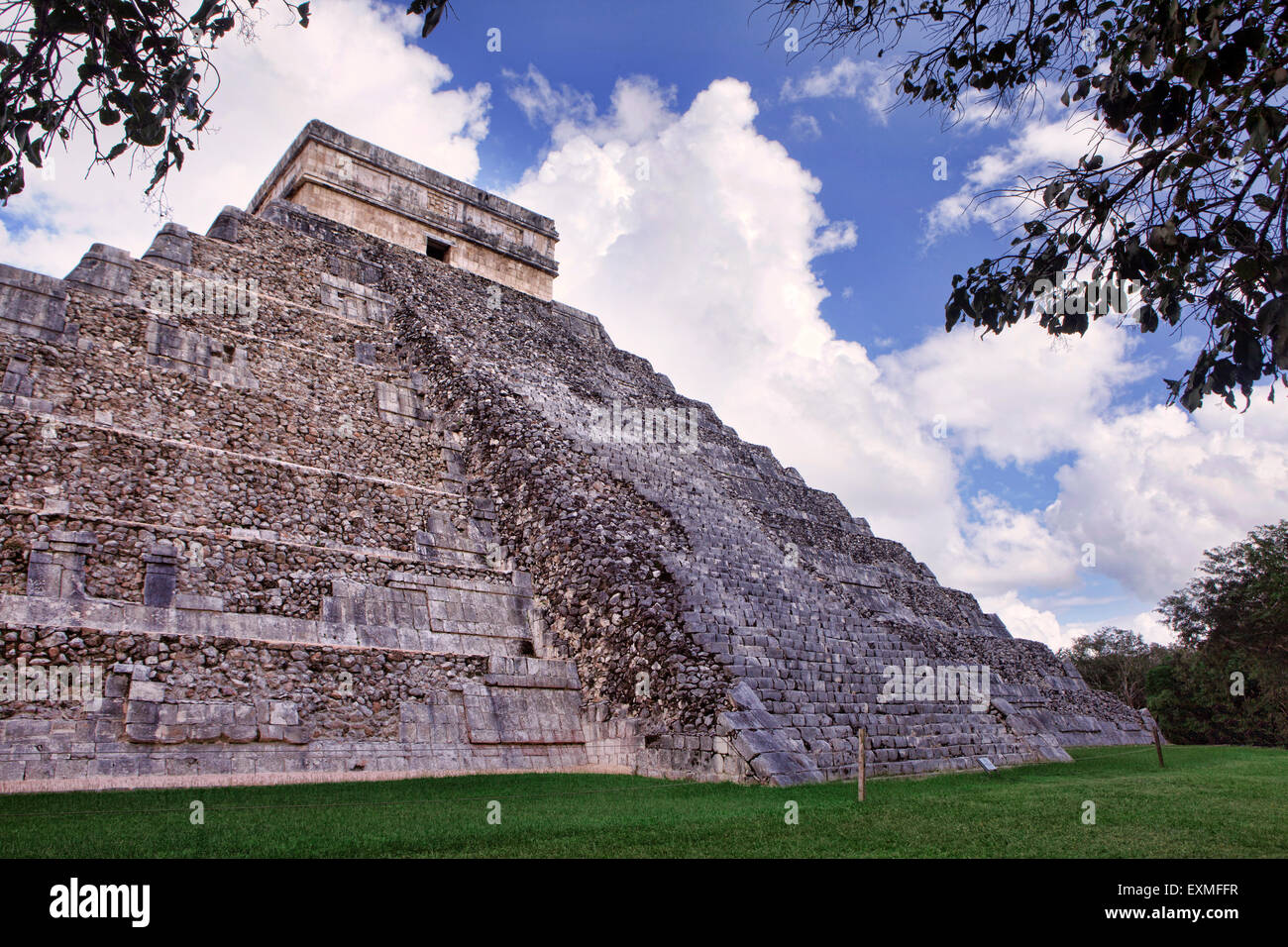 Tempel der Kukulkan, Chichen-Itza, Halbinsel Yucatan, Mexiko, Zentralamerika. Stockfoto