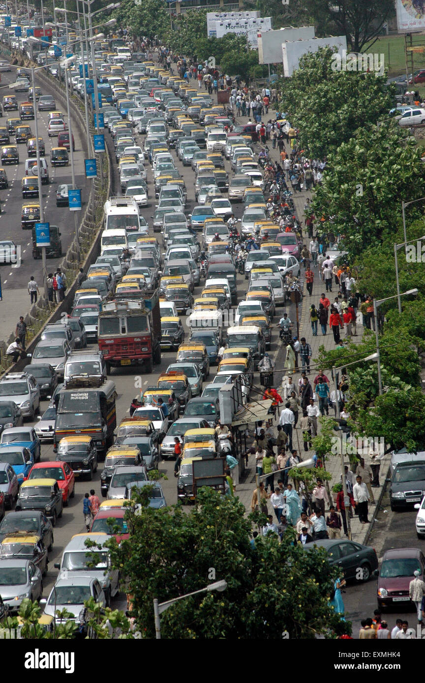 Verkehrslärm, Marine Drive, Bombay, Mumbai, Maharashtra, Indien, Asien Stockfoto