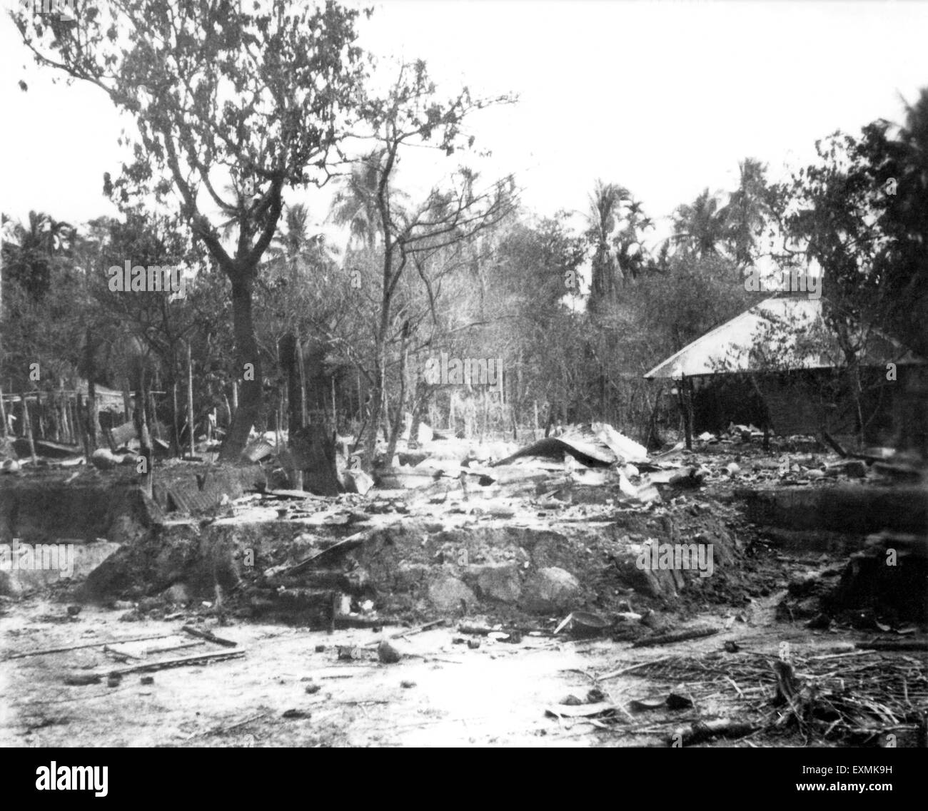 Zerstörungen durch Unruhen zwischen Hindus und Muslimen in Noakhali East Bengal; November 1946; Indien Stockfoto