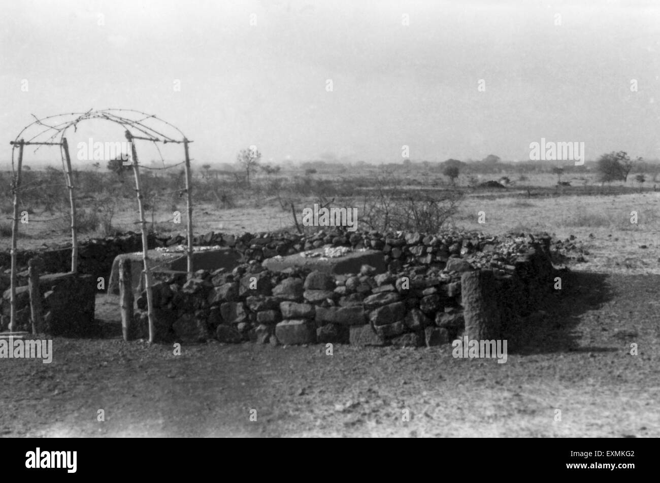 Kasturba Gandhi, Mahadev Desai, Samadhi, Denkmal, Aga Khan Palast, Poona, Pune, 1944, Indien, Asien, Altes Vintage 1900s Bild Stockfoto