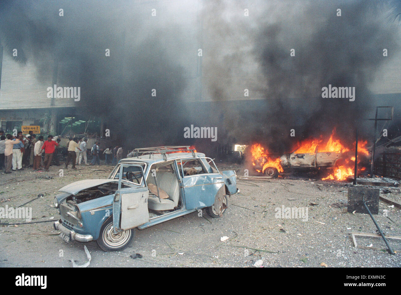 Terror Bombe Explosion Explosion Feuer Air India Building Nariman Point 1993 Bombay Mumbai Maharashtra Indien Asien 1993 Bombay Explosion 1993 Bombay Bombenangriffe Stockfoto