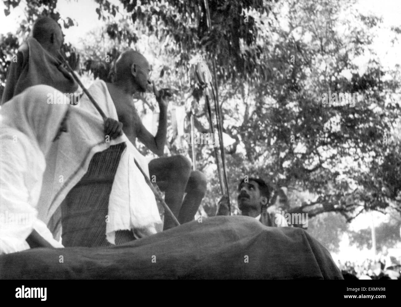 Mahatma Gandhi Adressierung öffentlichen Sitzung Indien 1942 Stockfoto