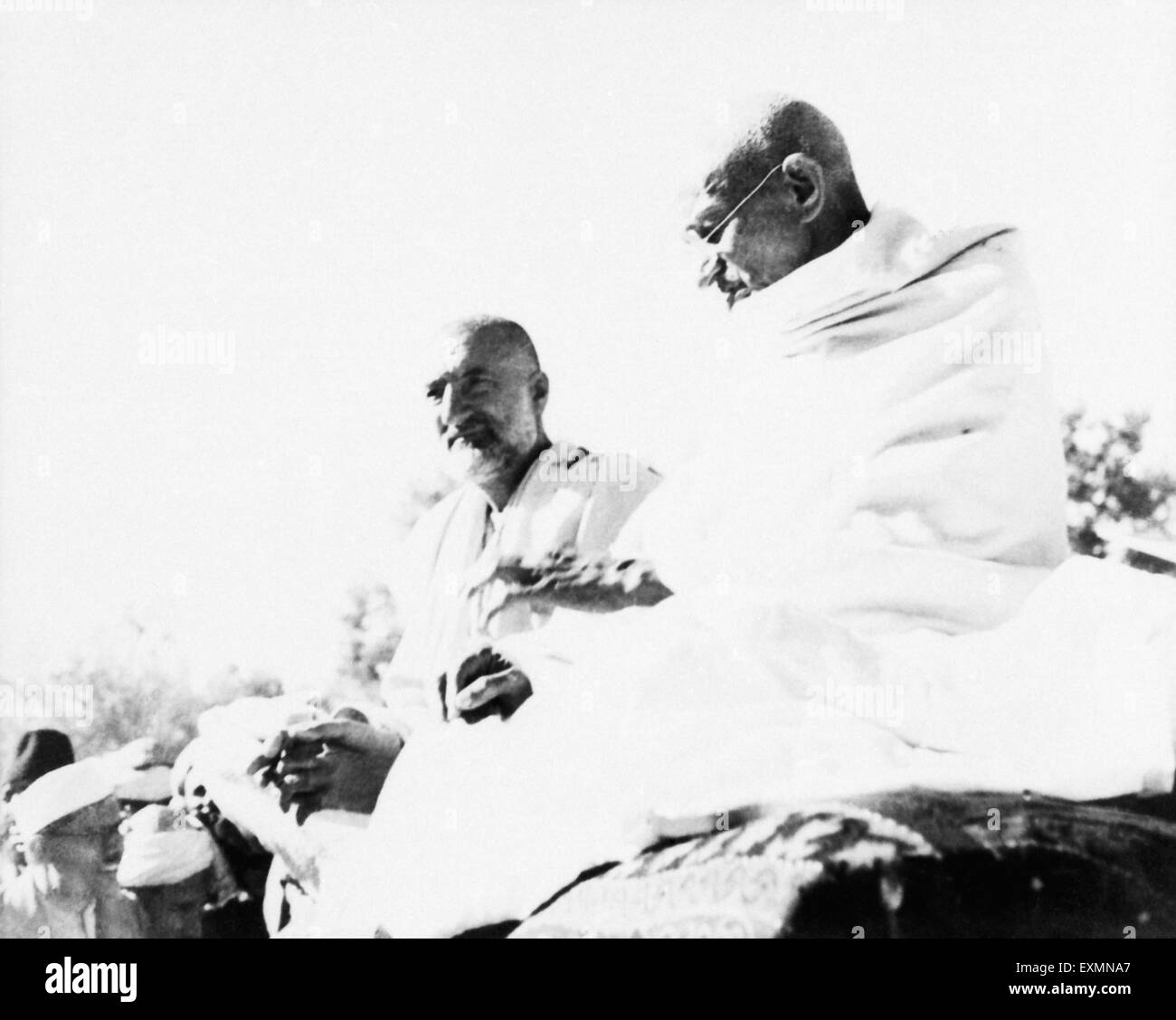 Mahatma Gandhi und Khan Abdul Gaffar Khan bei Mahatma Gandhis Besuch der North West Frontier Provinzen Stockfoto