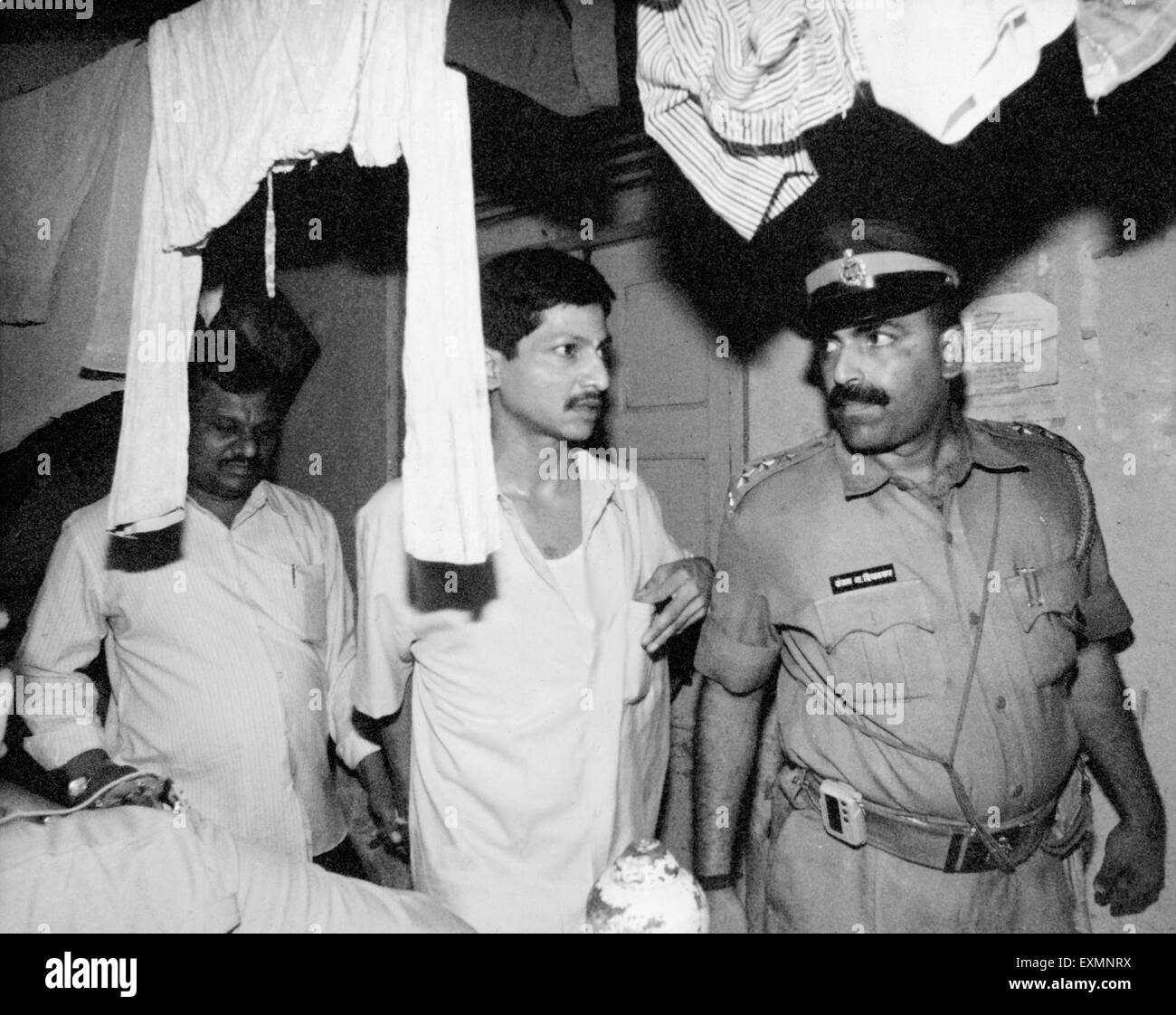 Polizei verhaftet Mann Mumbai Maharashtra Indien Stockfoto