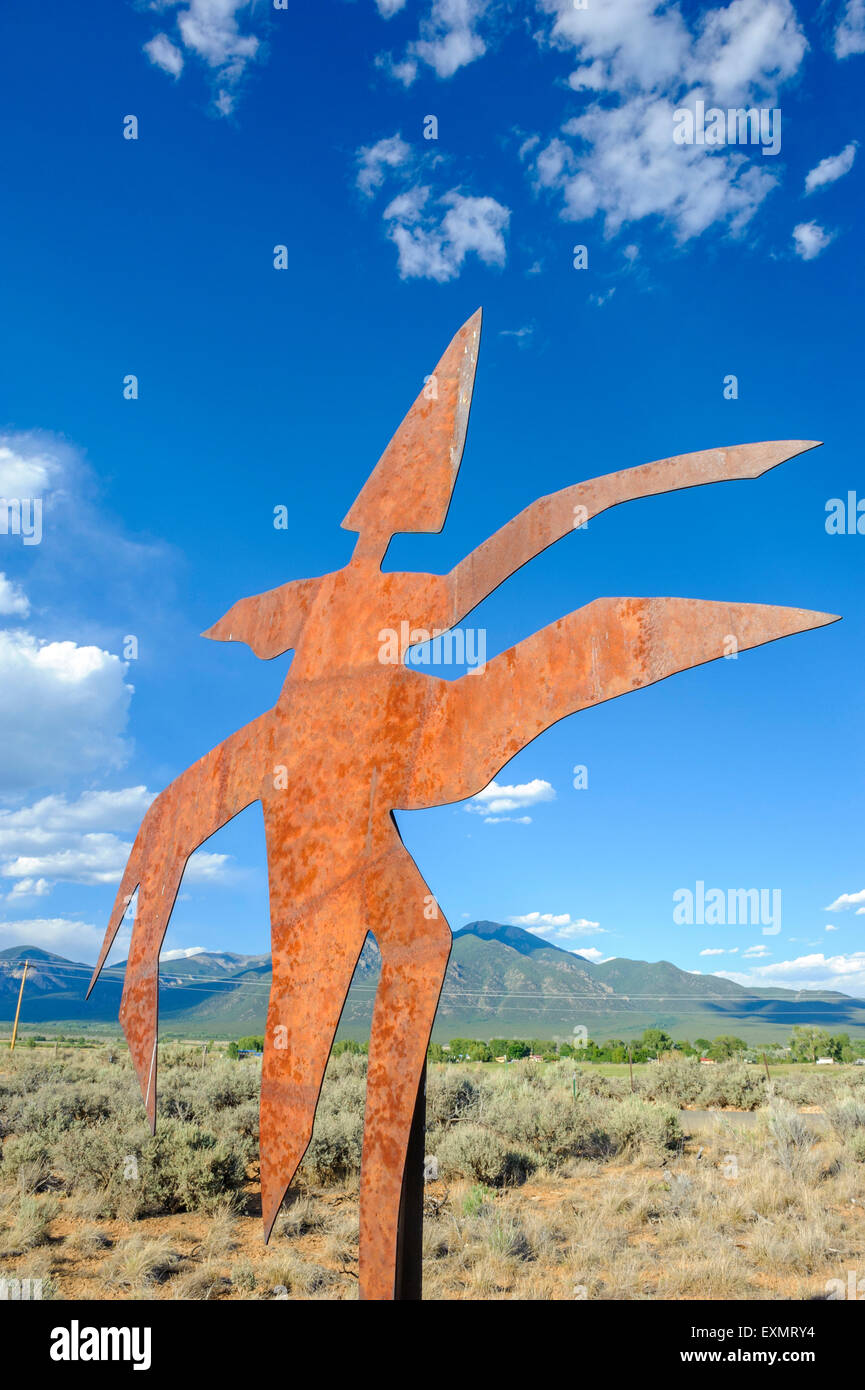 Bronze-Skulptur vor dem Millicent Rogers Museum. Taos New Mexico. USA Stockfoto